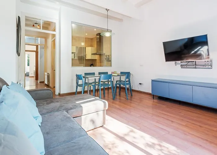 Fridays Flats Charming Apartment In Clot