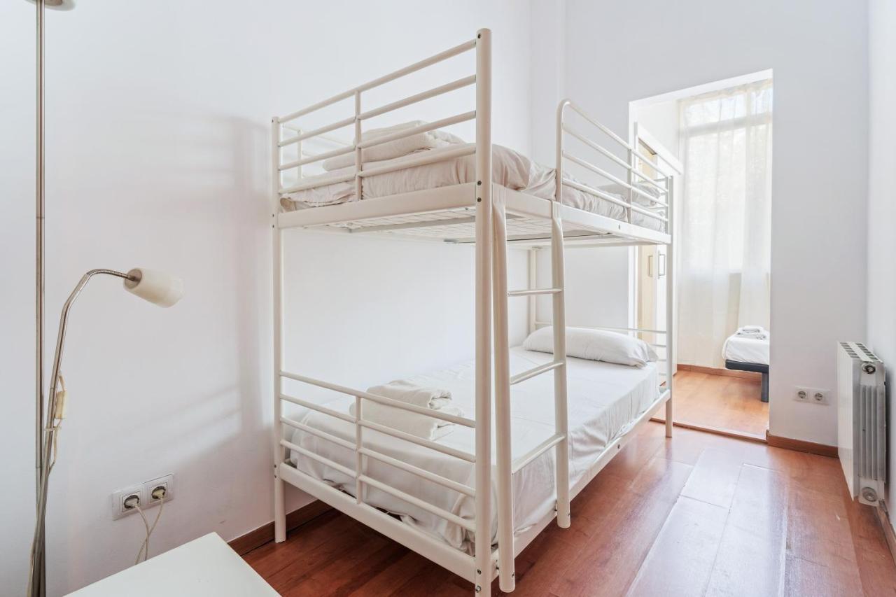 Fridays Flats Charming In Clot Appartamento *